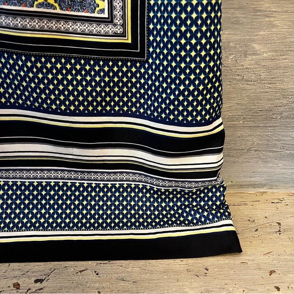 The Limited Morrocan Print Satin Like Feel‎ Shift Dress Medium Like New - Picture 5 of 11